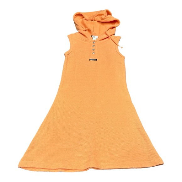 NET International dress - Picture 4 of 5